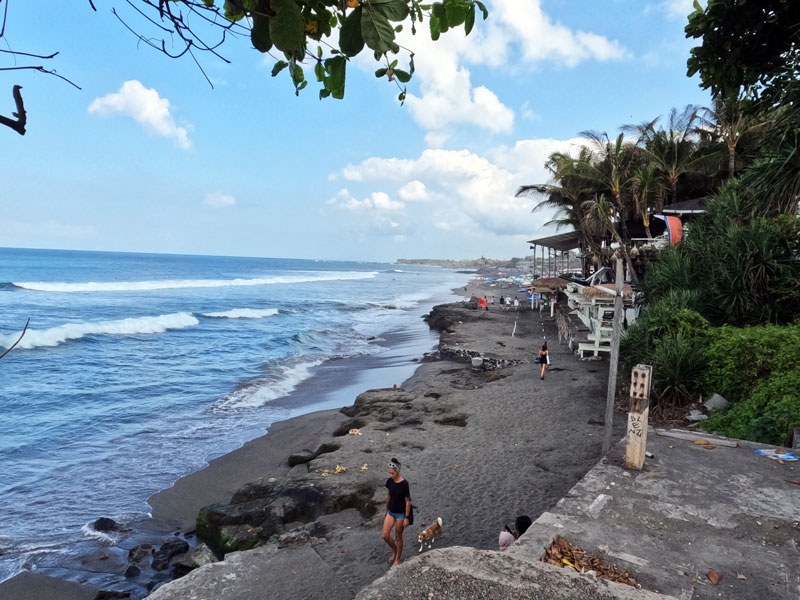 Les Meilleurs Plaisirs Modernes de Plage et de Vie Nocturne à Echo Beach, Bali